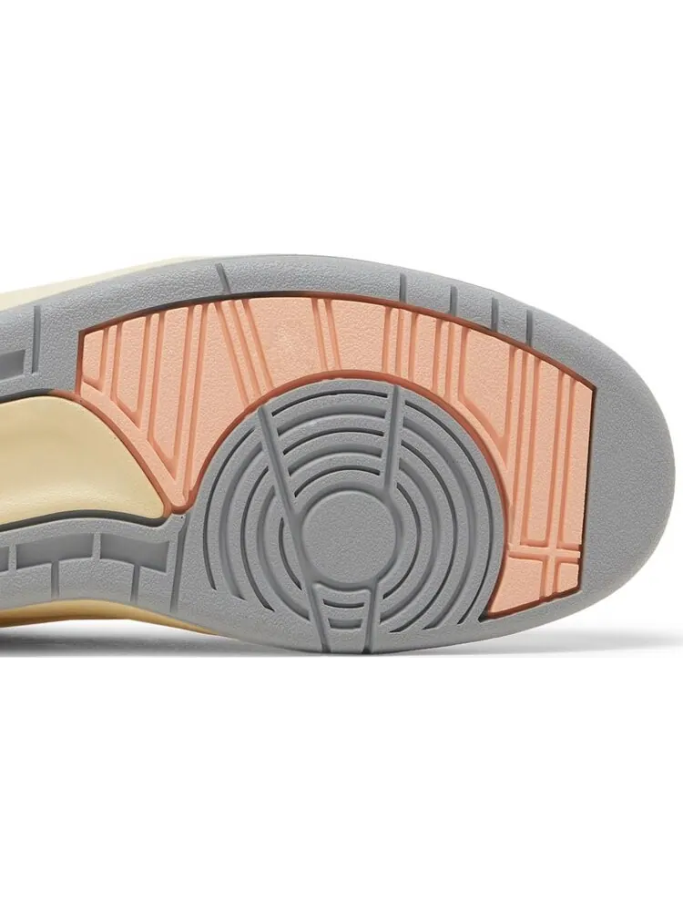 Кроссовки Wmns Air Jordan 2 Retro Craft — изображение 5 из 10, белый