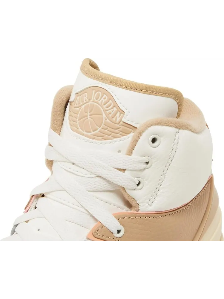 Кроссовки Wmns Air Jordan 2 Retro Craft — изображение 9 из 10, белый
