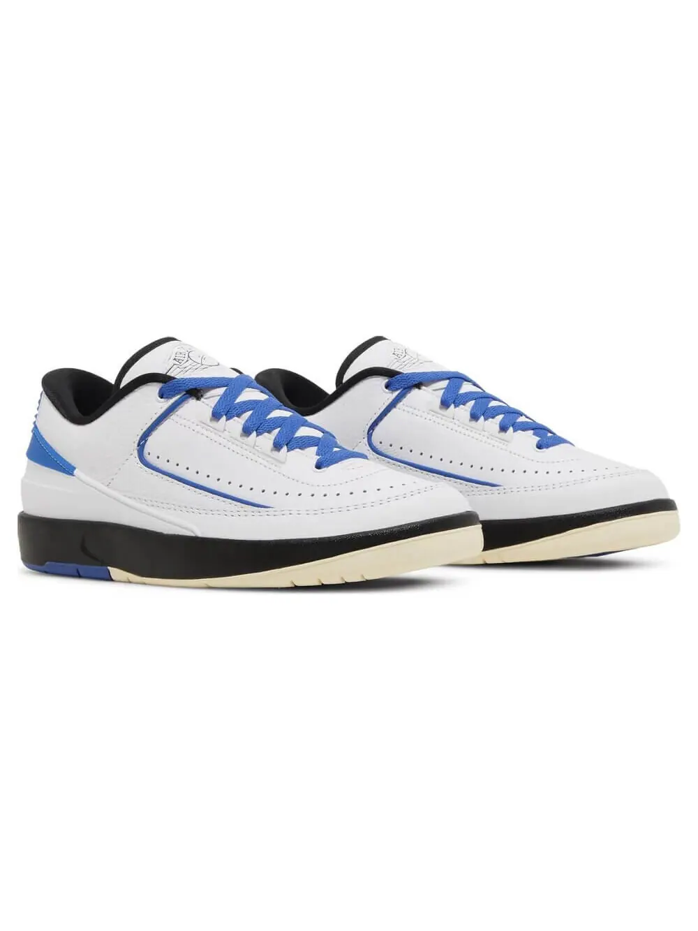 Кроссовки Nike Wmns Air Jordan 2 Retro Low Varsity Royal — изображение 3 из 8, белый/синий