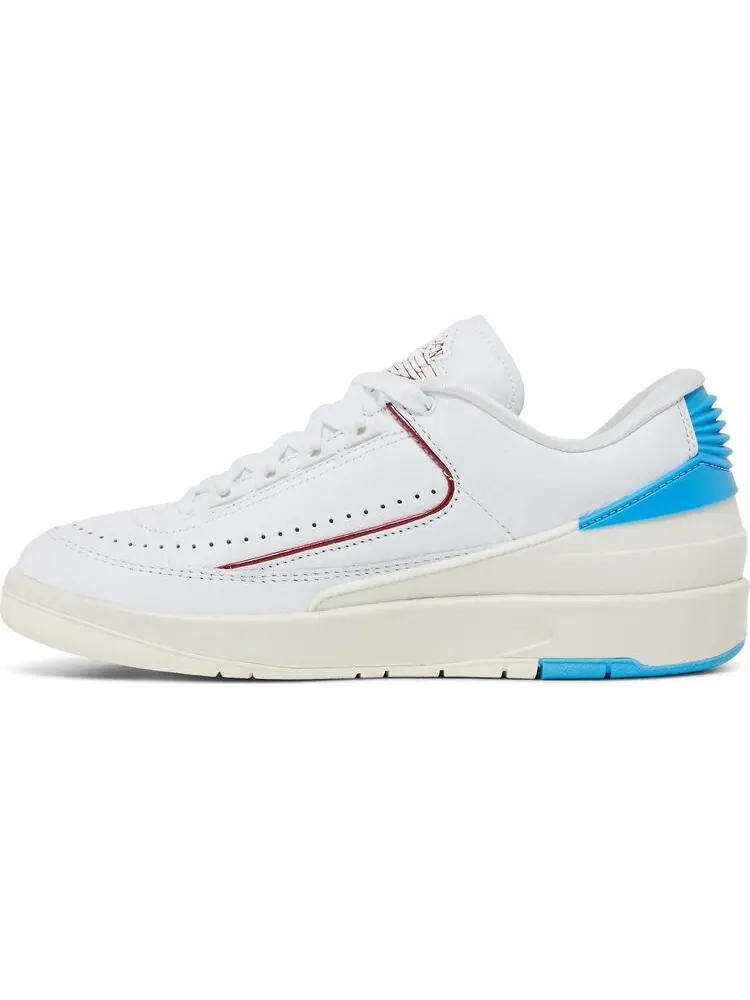 Кроссовки Wmns Air Jordan 2 Retro Low UNC to Chicago — изображение 3 из 8, белый