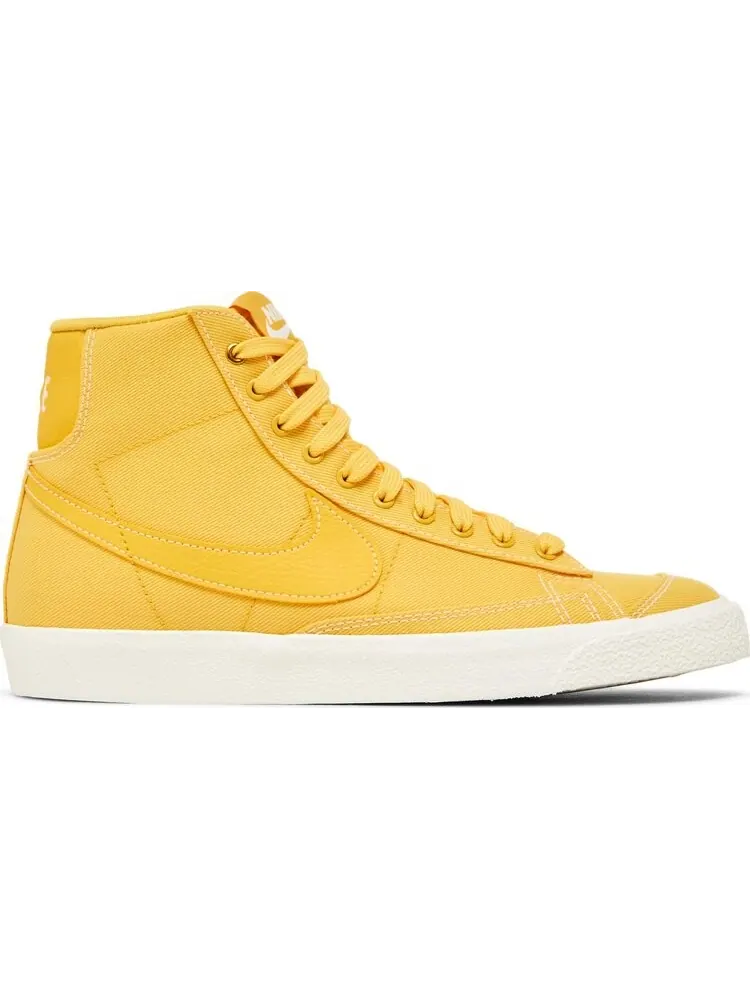 Кроссовки Wmns Blazer Mid '77 Canvas 'Topaz Gold' — изображение 1 из 4, золото