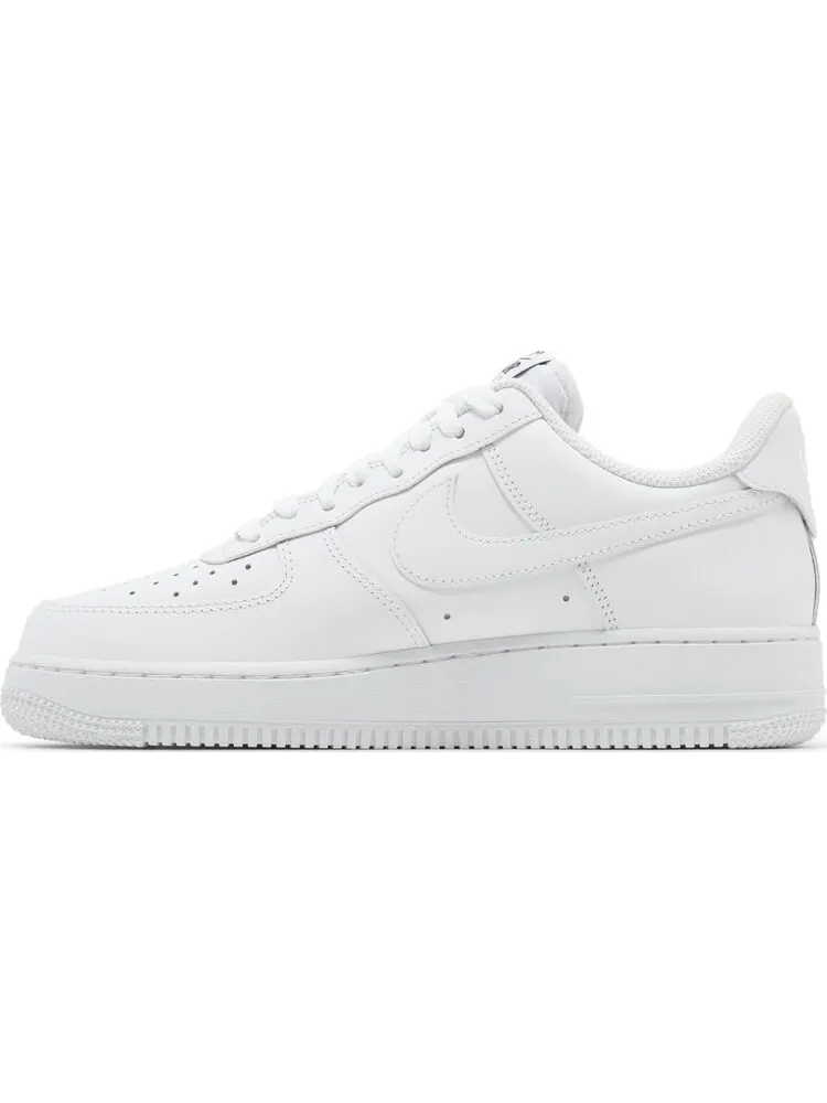 Женские кроссовки Nike Air Force 1 '07 EasyOn — изображение 3 из 4, белый