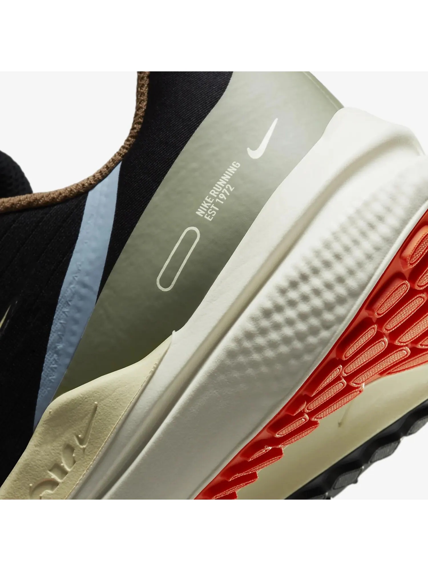Кроссовки Nike Air Winflo 9 — изображение 7 из 7, черный/оранжевый