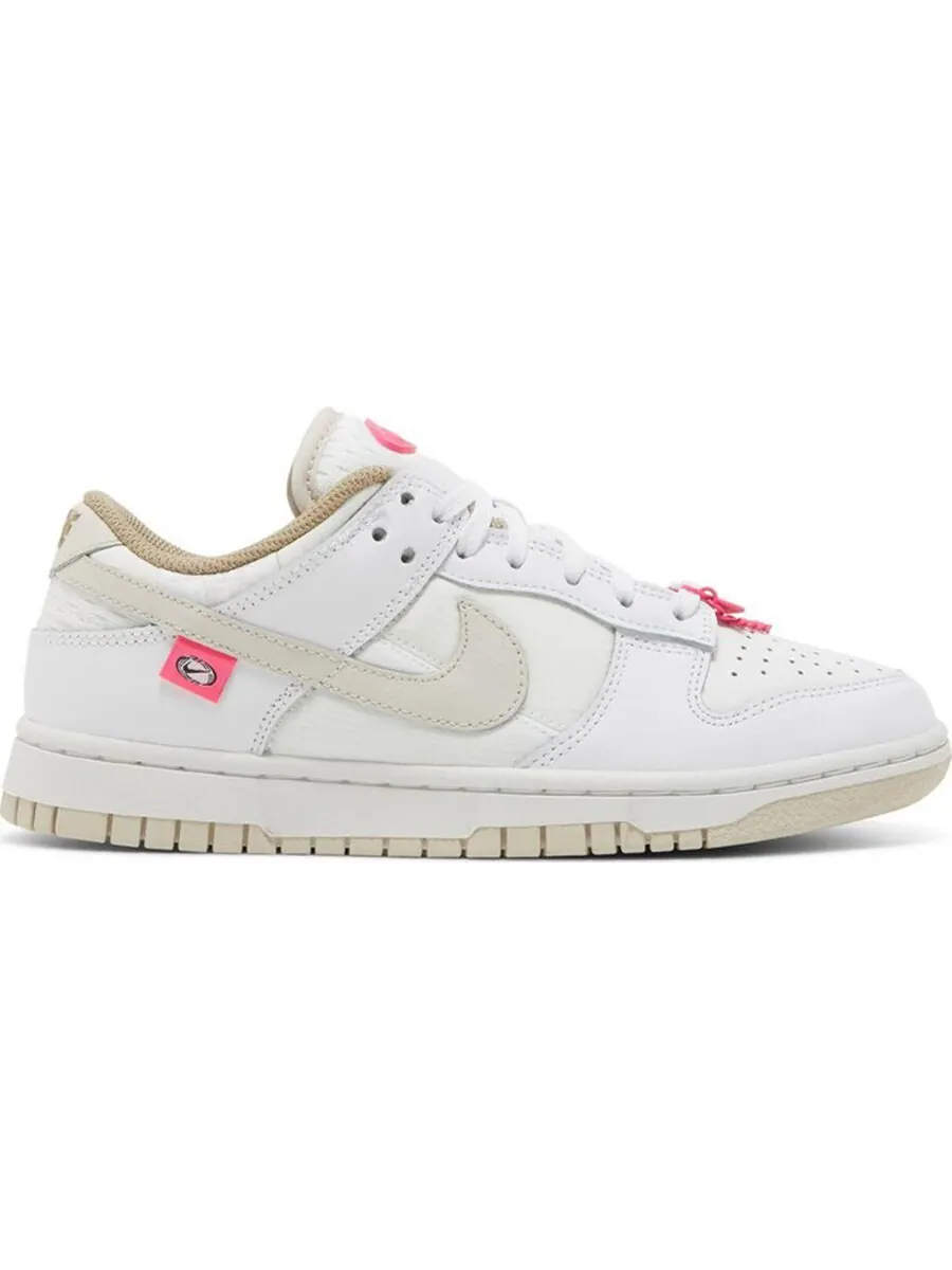 Кроссовки Nike Wmns Dunk Low — изображение 1 из 4, белый/мультиколор