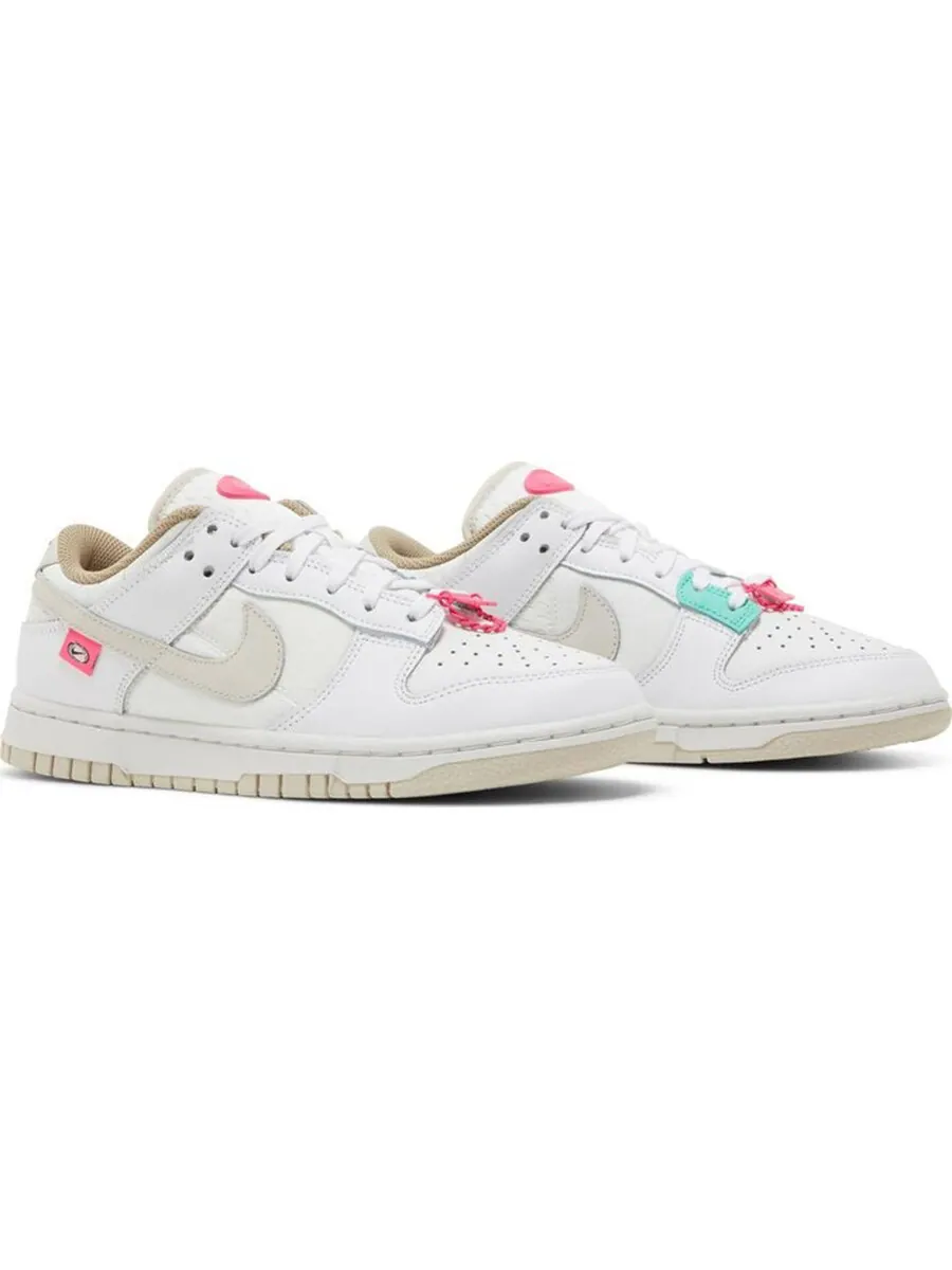 Кроссовки Nike Wmns Dunk Low — изображение 2 из 4, белый/мультиколор