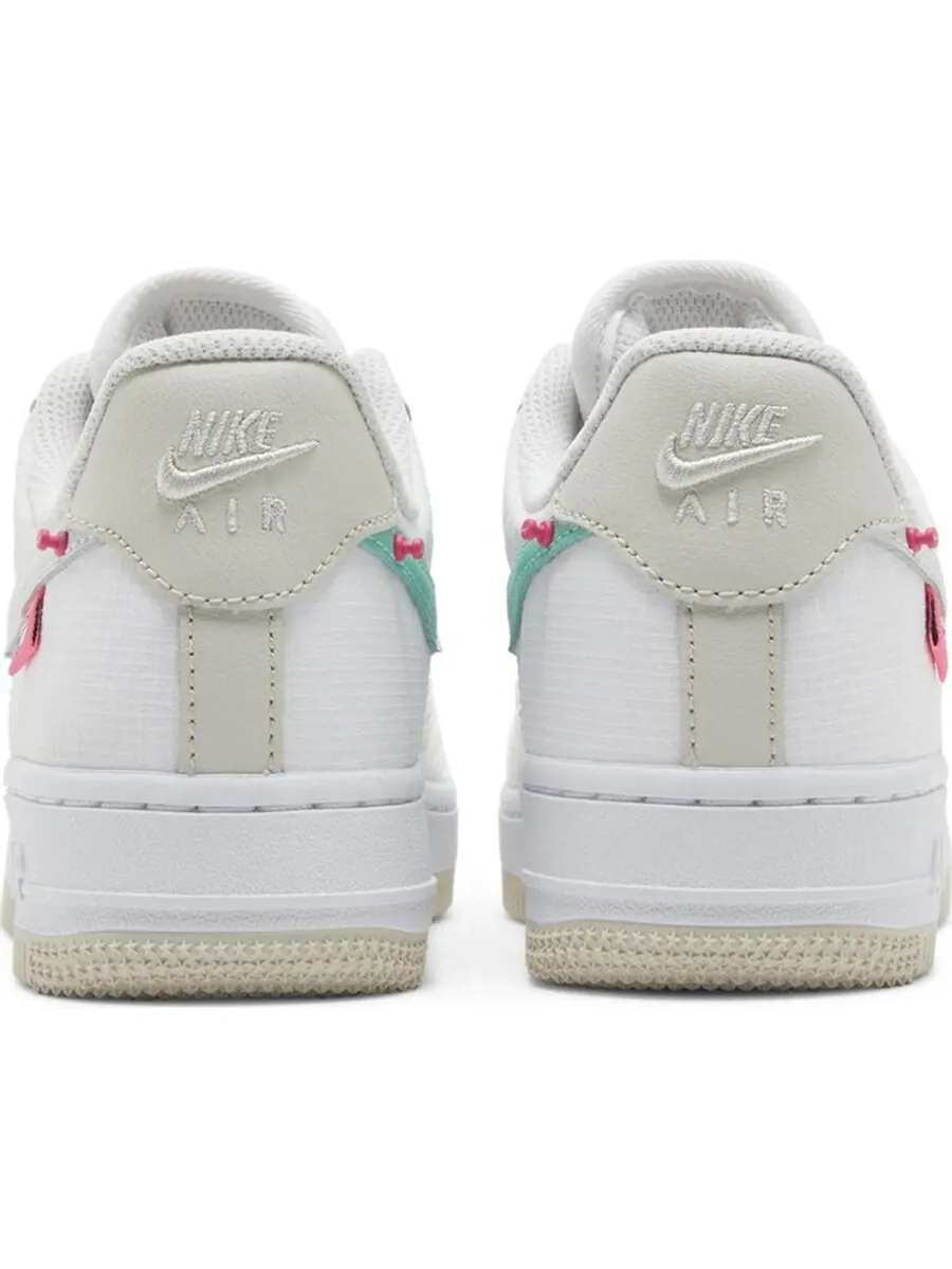 Кроссовки Nike Wmns Air Force 1 '07 LX — изображение 3 из 4, белый/мультиколор