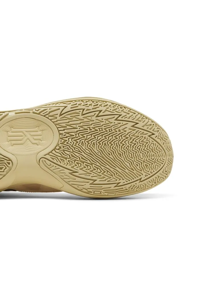 Кроссовки Kyrie Low 5 TB Promo 'Team Gold' — изображение 5 из 8, золотистый