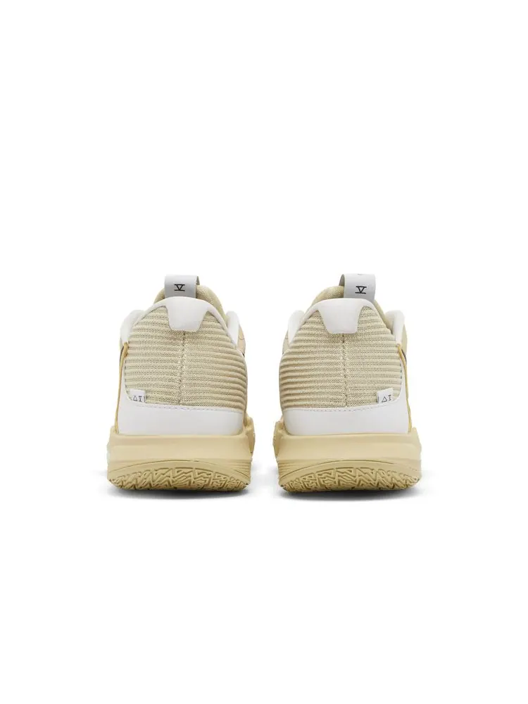 Кроссовки Kyrie Low 5 TB Promo 'Team Gold' — изображение 6 из 8, золотистый