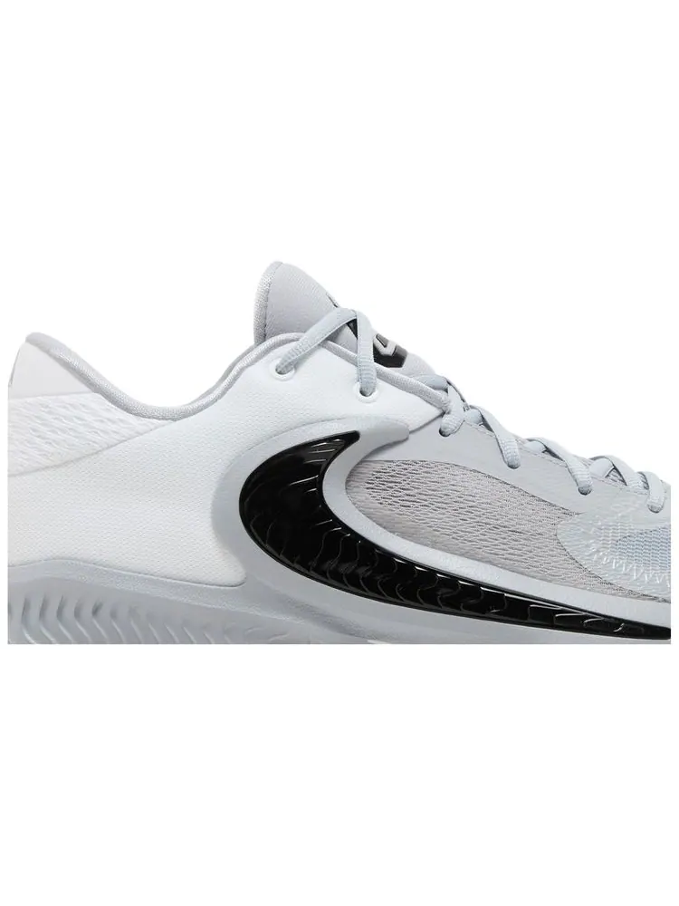Кроссовки Nike Zoom Freak 4 TB 'Wolf Grey Black' — изображение 2 из 8, серый