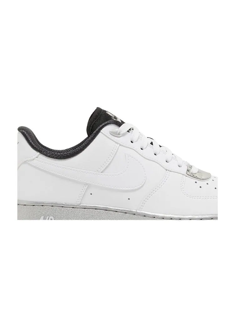 Кроссовки Nike Wmns Air Force 1 07 SE 'Chrome Pack - White' — изображение 3 из 9