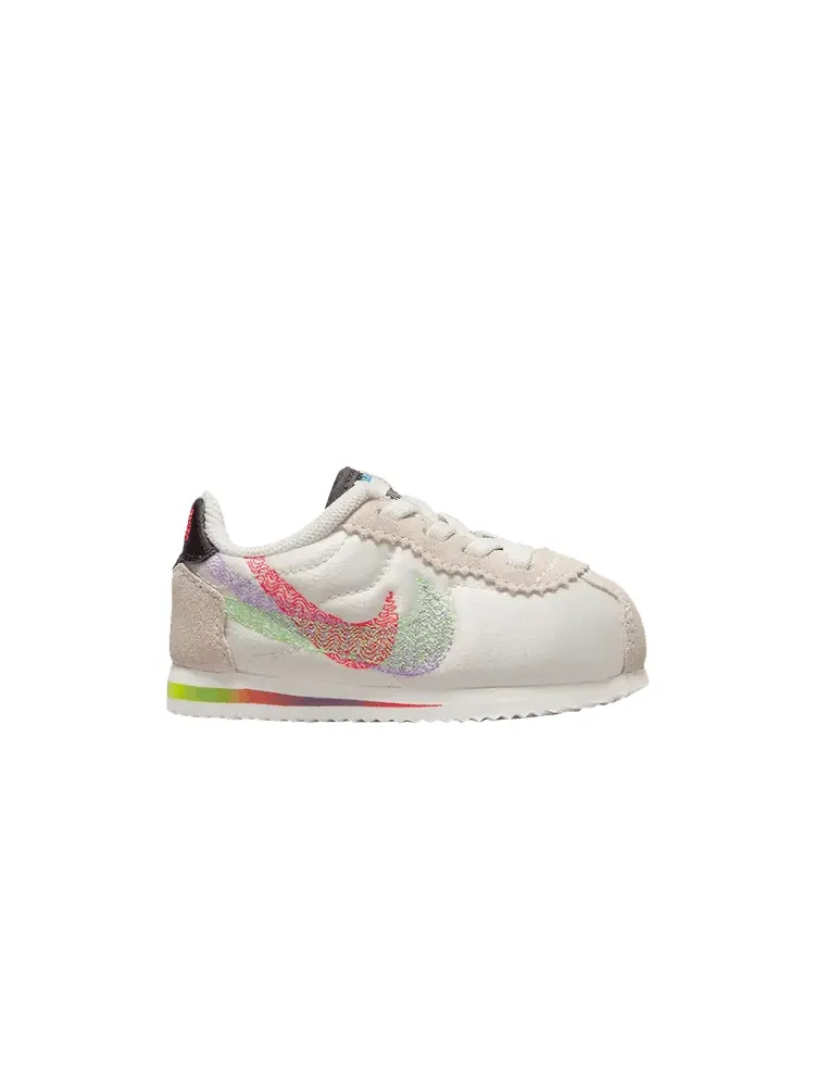 Кроссовки Nike Cortez TD 'Be True 2022' — изображение 1 из 1, белый/черный/мульти