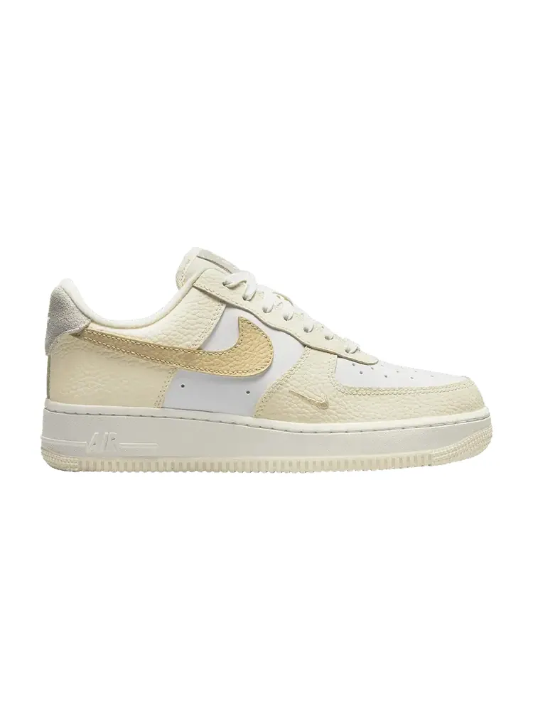 Кроссовки Nike Wmns Air Force 1 Low '07 'Coconut Milk' — изображение 1 из 1, светлый/белый