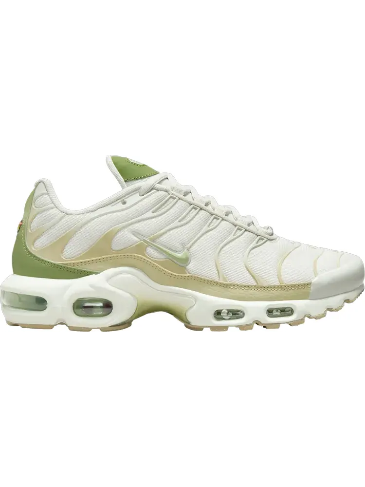 Кроссовки Nike Wmns Air Max Plus 'Light Bone Alligator' — изображение 1 из 1, белый
