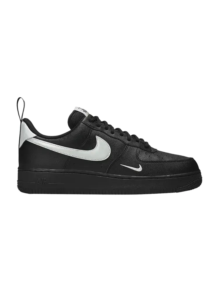 Кроссовки Nike Air Force 1 '07 LV8 UT 'Black Metallic Silver' — изображение 1 из 1