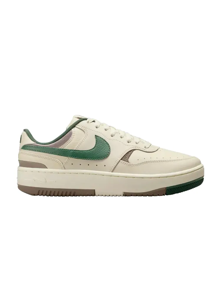 Кроссовки Nike Wmns Gamma Force Light Khaki Fir — изображение 1 из 1, светлый хаки