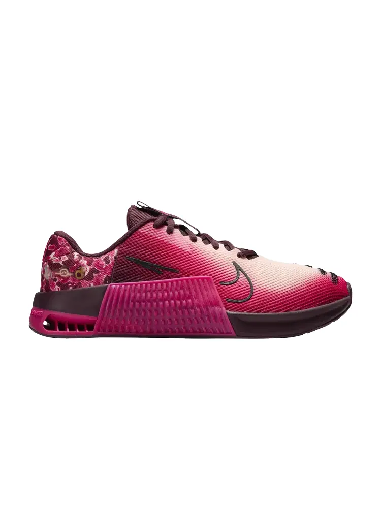 Кроссовки Wmns Metcon 9 AMP — изображение 1 из 1, бордовый
