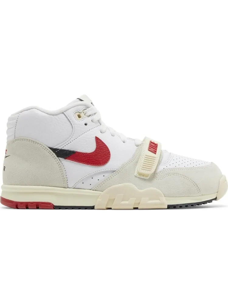 Кроссовки Air Trainer 1 'Split - University Red' — изображение 1 из 4, белый