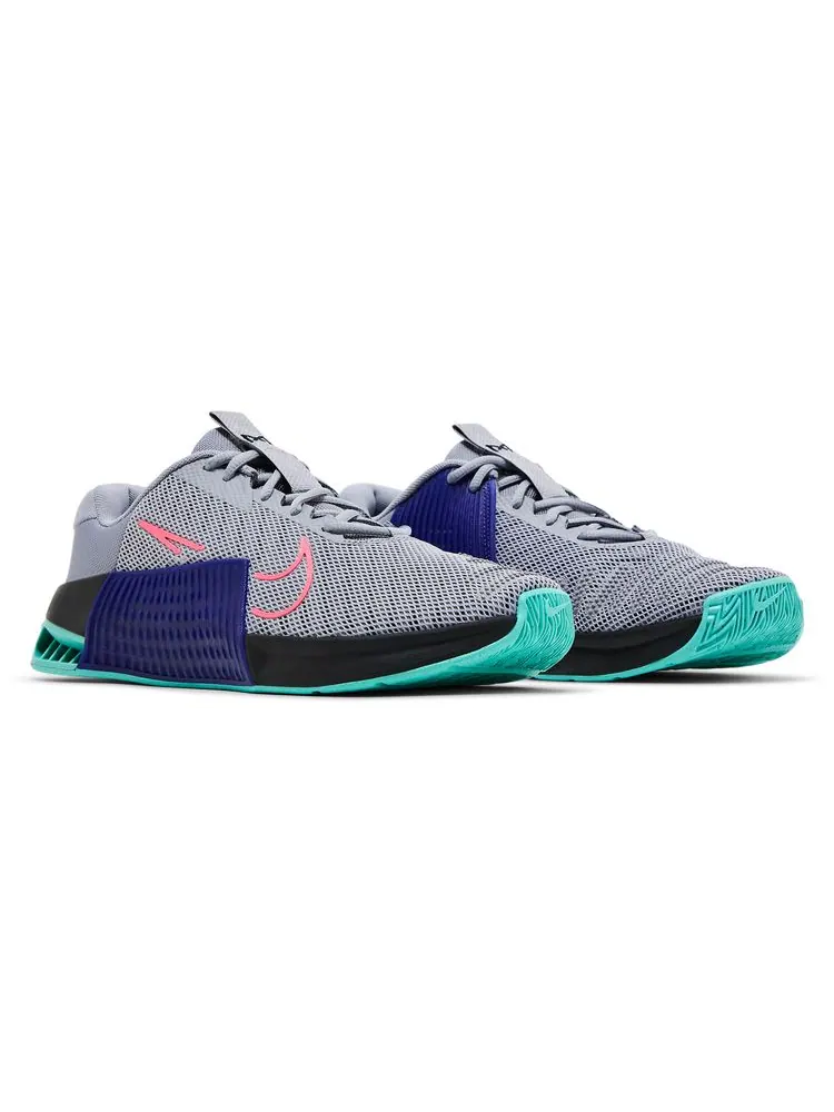Кроссовки Nike Metcon 9 'Cement Grey Concord' — изображение 8 из 8, серый