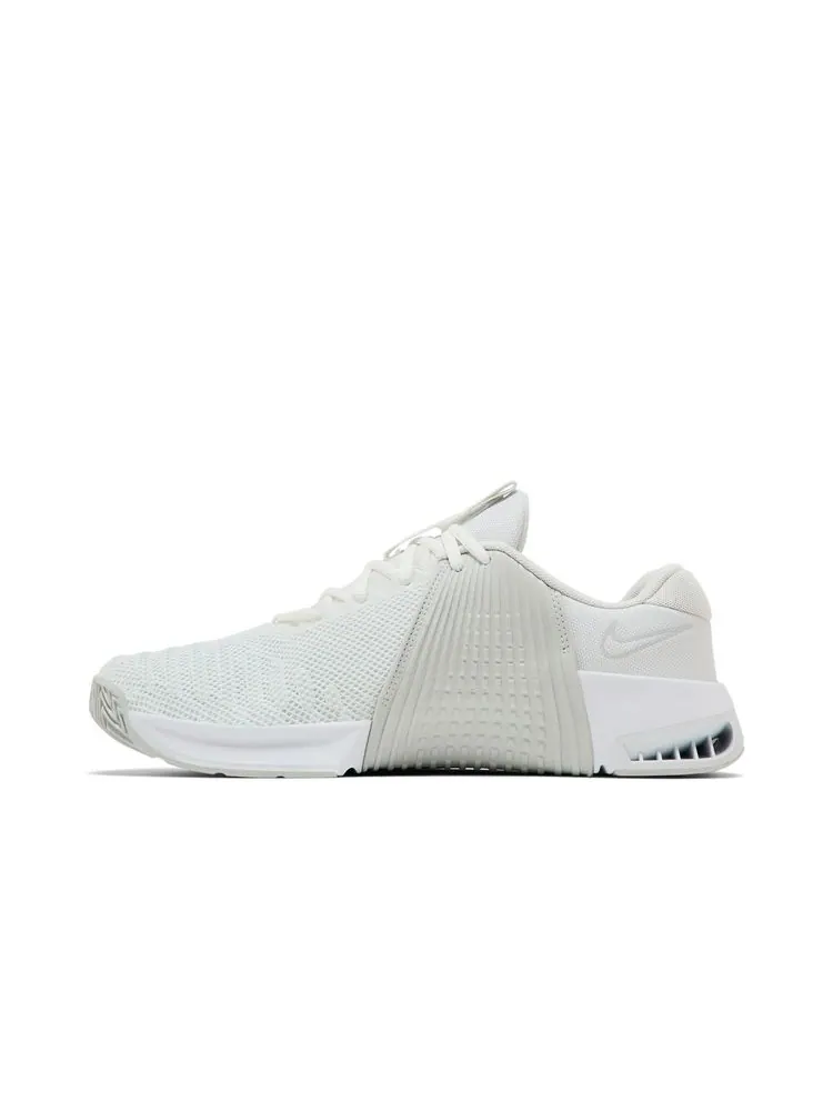 Кроссовки Metcon 9 'White Pure Platinum' — изображение 3 из 8, белый платиновый