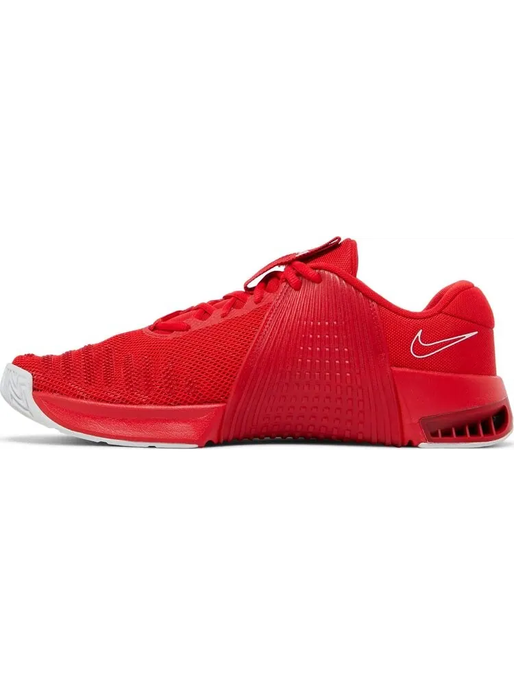 Кроссовки Metcon 9 'University Red' — изображение 3 из 4, красный