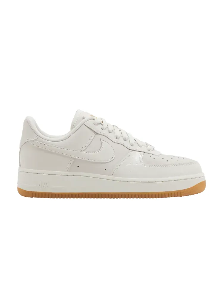 Кроссовки Nike Wmns Air Force 1 '07 LX 'Phantom Croc' — изображение 1 из 9, светлый коричневый