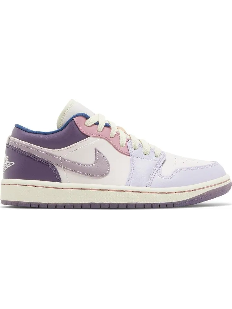Кроссовки Wmns Air Jordan 1 Low Pastel Plum — изображение 1 из 8, фиолетовый