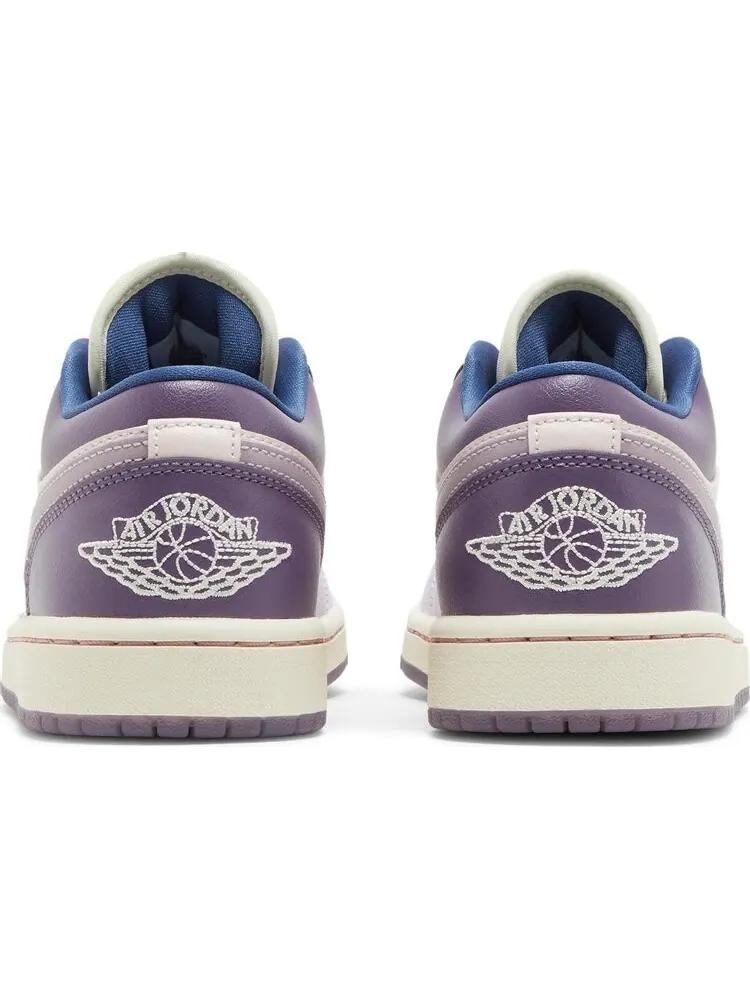 Кроссовки Wmns Air Jordan 1 Low Pastel Plum — изображение 6 из 8, фиолетовый