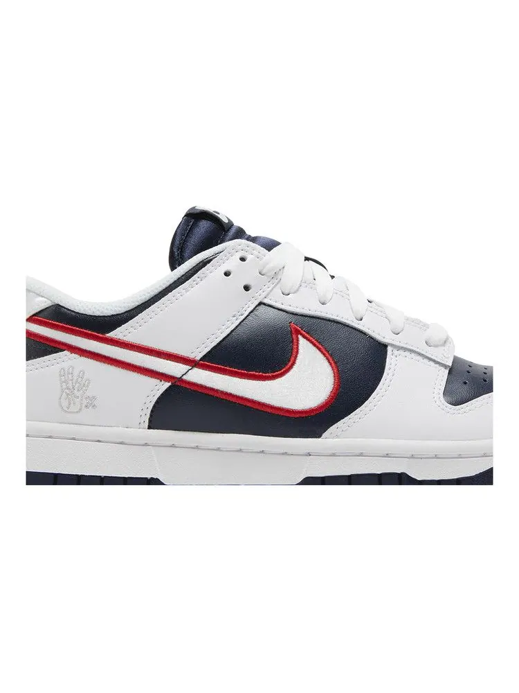 Кроссовки Nike Wmns Dunk Low Premium 'Houston Comets Four Peat' — изображение 3 из 9, белый/красный/серый