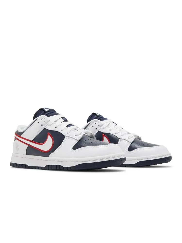 Кроссовки Nike Wmns Dunk Low Premium 'Houston Comets Four Peat' — изображение 9 из 9, белый/красный/серый
