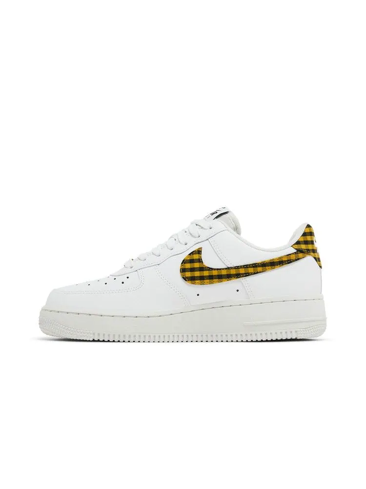 Кроссовки Nike Wmns Air Force 1 Low 'Bronzine Gingham' — изображение 4 из 9, белый//черный