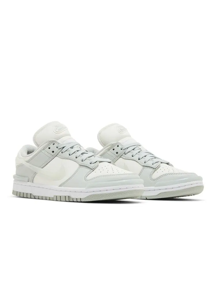 Кроссовки Nike Wmns Dunk Low Twist 'Light Silver' — изображение 9 из 9