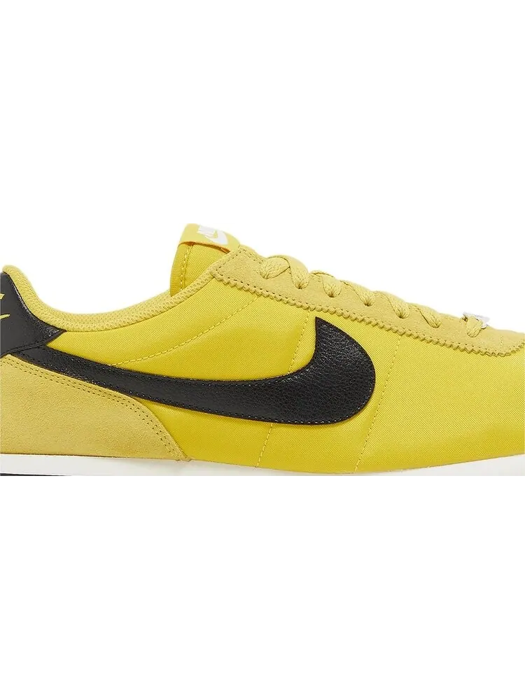 Кроссовки Wmns Cortez 'Vivid Sulfur' — изображение 2 из 4, желтый