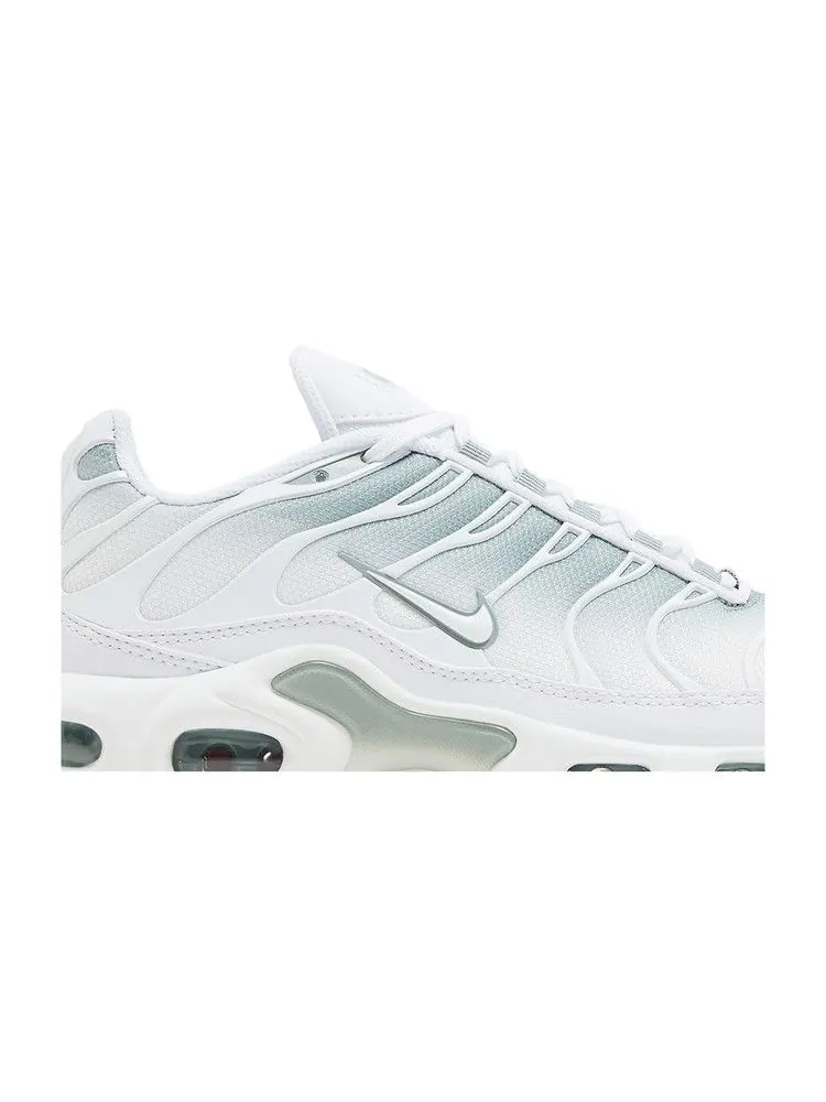 Кроссовки Nike Wmns Air Max Plus 'Mica Green' — изображение 3 из 9