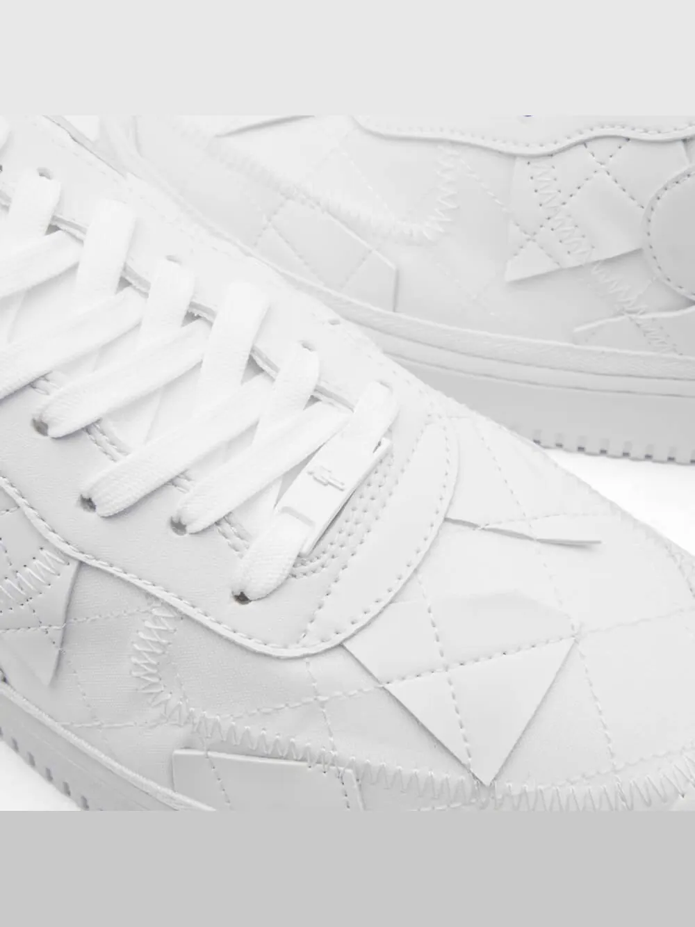 Кроссовки Nike x Billie Eilish Air Force 1 Low 'Triple White' — изображение 5 из 5, белый