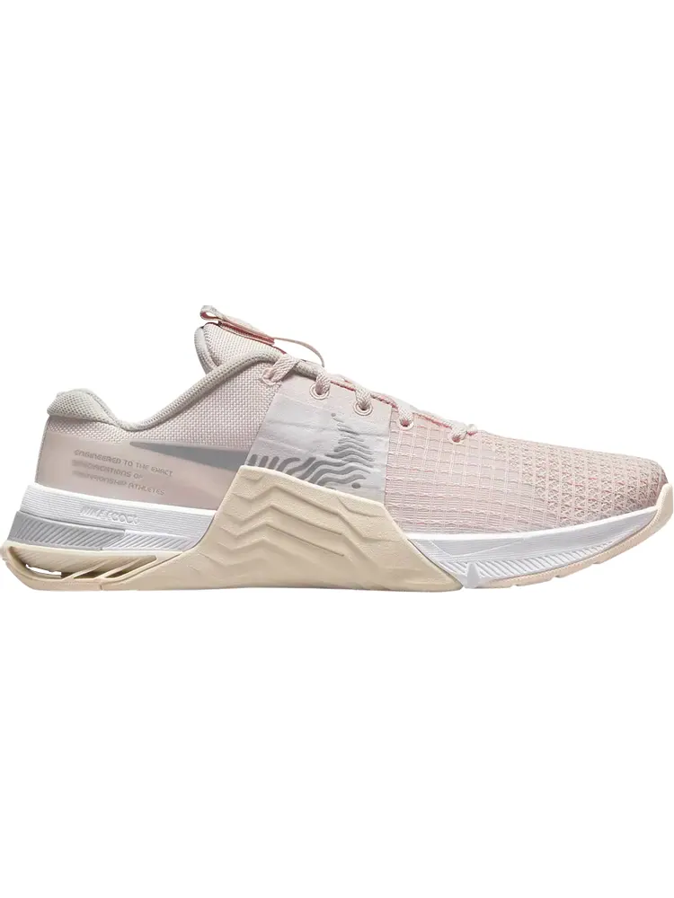 Кроссовки Nike Wmns Metcon 8 'Light Soft Pink Metallic Silver' — изображение 1 из 1, розовый
