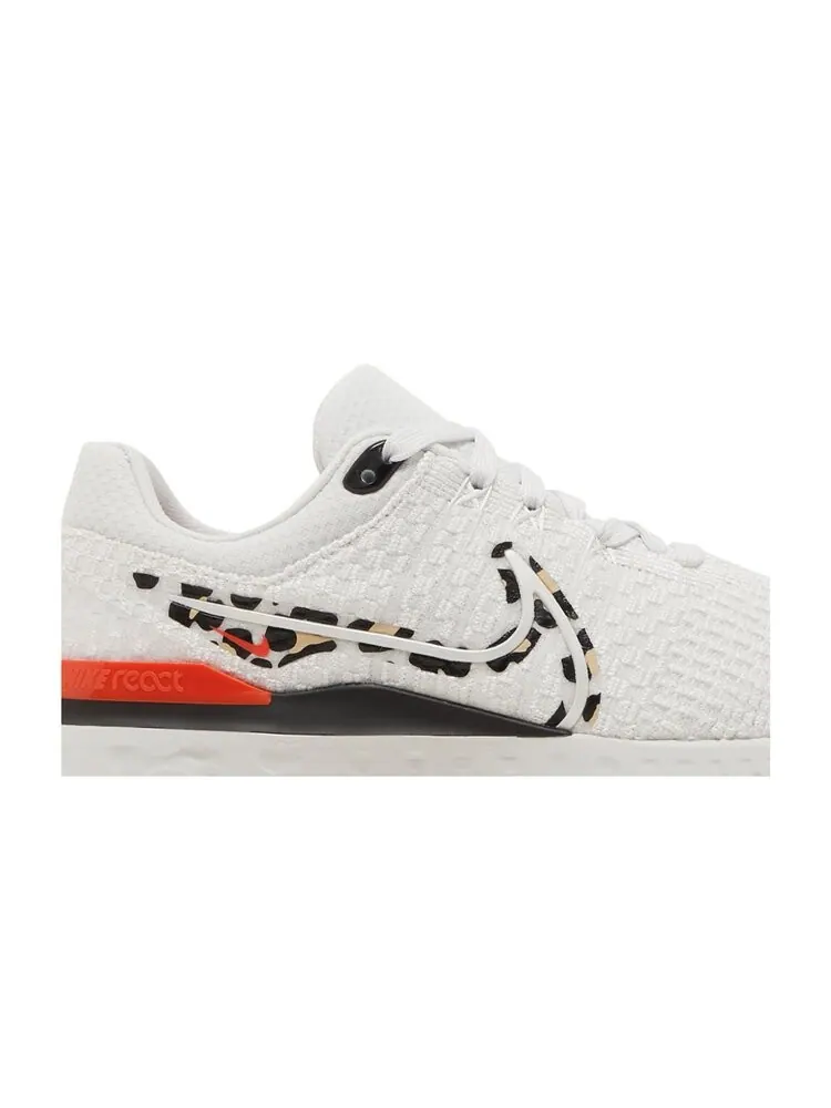 Кроссовки Nike Wmns React Infinity Run Flyknit 3 — изображение 2 из 4, белый