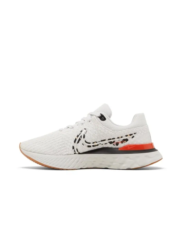 Кроссовки Nike Wmns React Infinity Run Flyknit 3 — изображение 3 из 4, белый