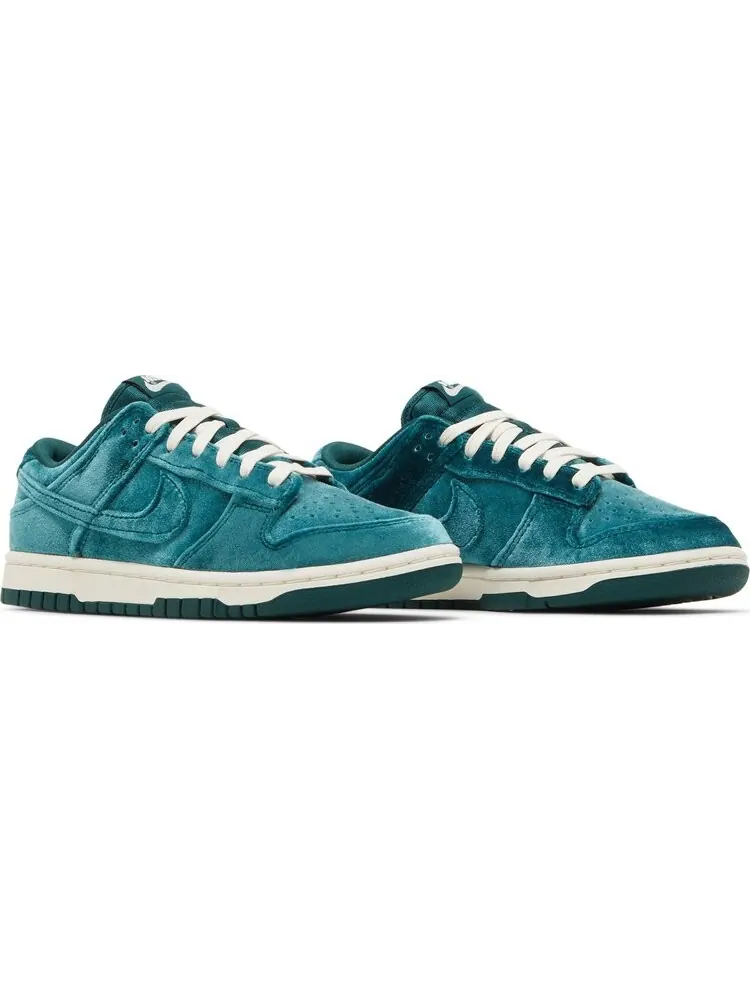 Кроссовки Nike Wmns Dunk Low 'Green Velvet' — изображение 8 из 8, бирюзовый
