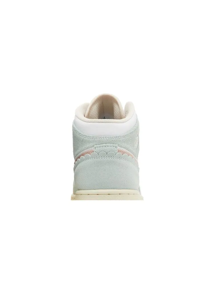 Кроссовки Air Jordan Air Jordan 1 Mid SE GS 'Scalloped Edge' — изображение 8 из 9, белый/розовый