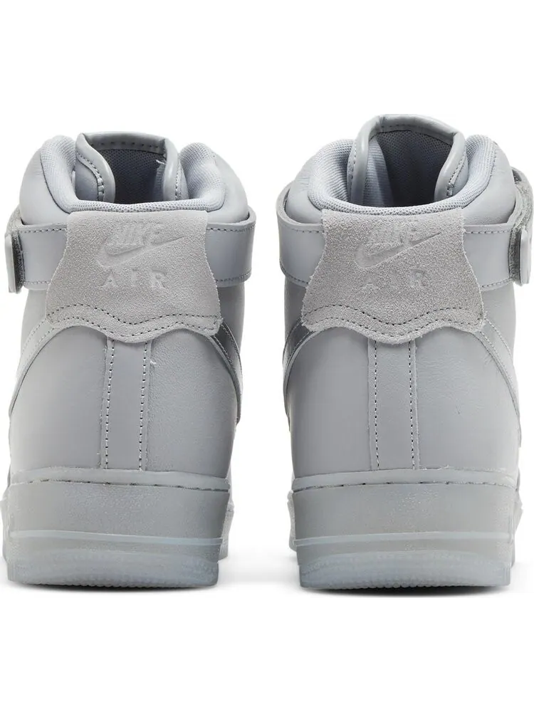 Кроссовки Nike Air Force 1 High 'Wolf Grey Metallic Silver' — изображение 6 из 8, серый
