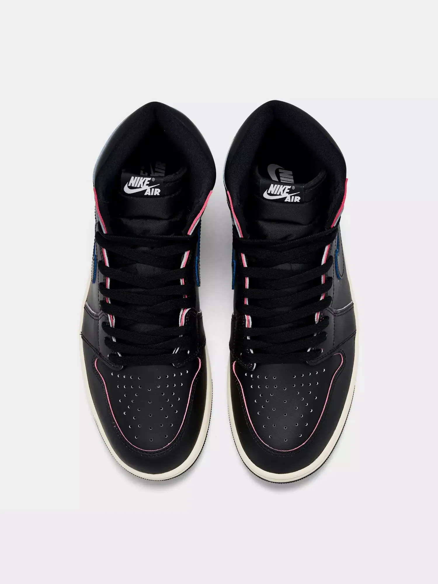 Кроссовки Air Jordan Air Jordan 1 Retro High OG 'Self Expression' — изображение 5 из 6, черный/черный/белый