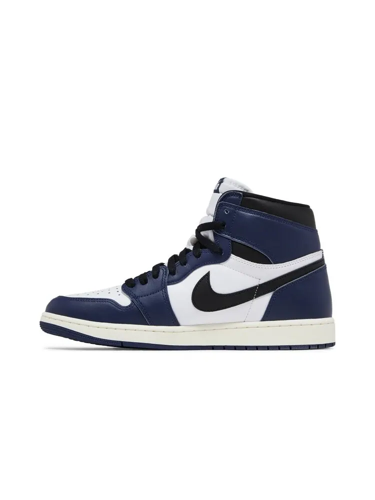 Кроссовки Air Jordan 1 Retro High OG 'Midnight Navy' — изображение 3 из 4, темно-синий
