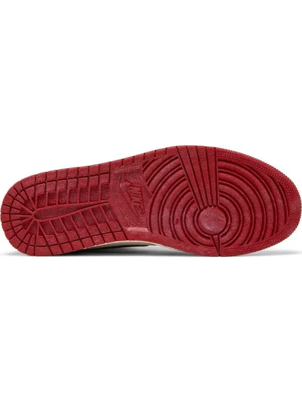 Кроссовки Air Jordan 1 Retro High OG "University Red" — изображение 4 из 12, красный