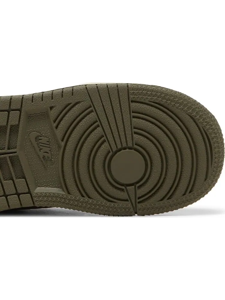 Кроссовки Travis Scott x Air Jordan 1 Low OG TD Olive — изображение 5 из 8, зеленый