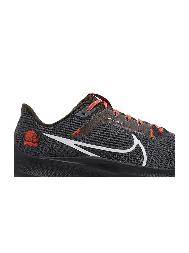 Кроссовки Nike NFL x Air Zoom Pegasus 40 'Cleveland Browns' — изображение 3 из 9