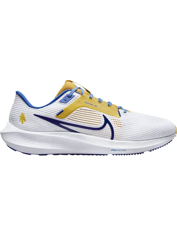Кроссовки Air Zoom Pegasus 40 'North Carolina A&T' — изображение 1 из 1, белый
