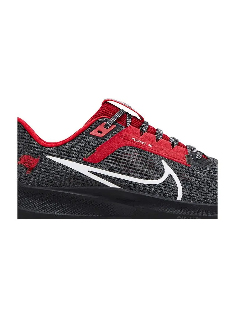 Кроссовки Nike NFL x Air Zoom Pegasus 40 'Tampa Bay Buccaneers' — изображение 3 из 9, красный/глубокий/белый