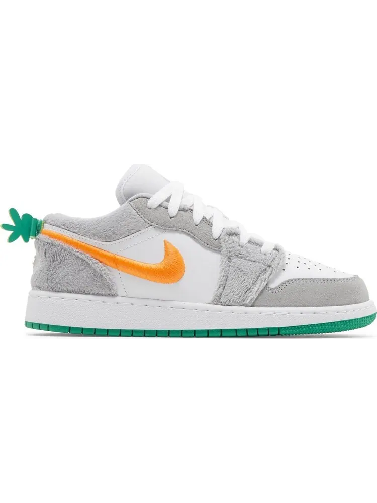 Кроссовки Air Jordan 1 Low GS 'Rabbit' — изображение 1 из 4, серый
