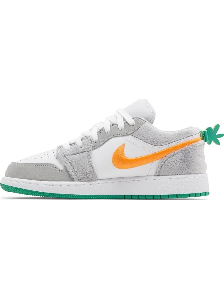 Кроссовки Air Jordan 1 Low GS 'Rabbit' — изображение 3 из 4, серый