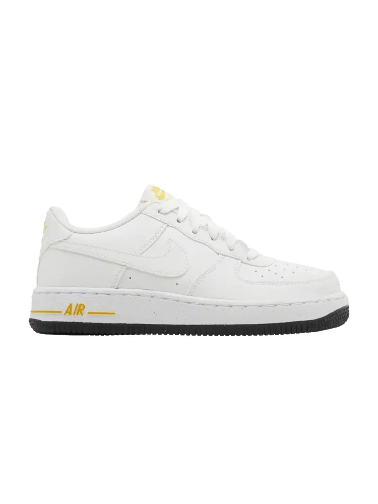 Кроссовки Nike Air Force 1 Impact Next Nature GS 'White University Gold' — изображение 1 из 9, белый/золотистый/белый